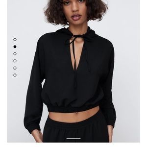 ZARA FLOWY CROPPED SWEATSHIRT
